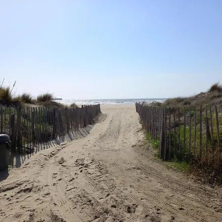 Amoureva F30, T2, Parking, Clim, Piscine Apartament