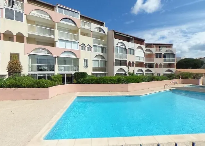 Amoureva F30, T2, Parking, Clim, Piscine *